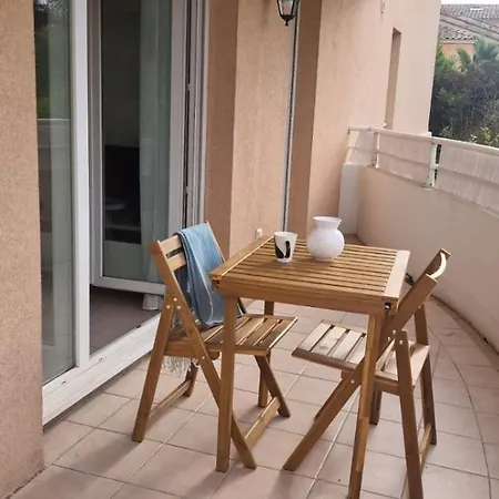 Marin With Swimming Pool Appartement